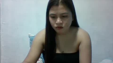 Snapshot of misskitty2xxx chatting on 03-10-25, 10:37 Merry online show from 03-10-25, 10:37