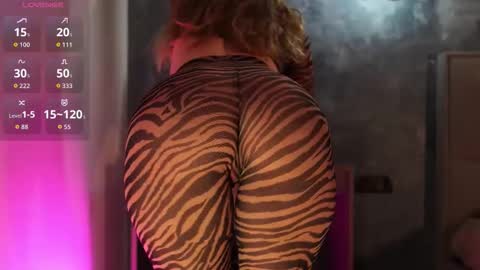 Snapshot of misskristel chatting on 11-06-25, 11:33 misskristel online show from 11-06-25, 11:33