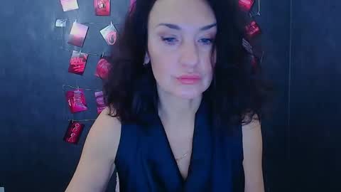 Christina online show from 03-26-26, 12:11