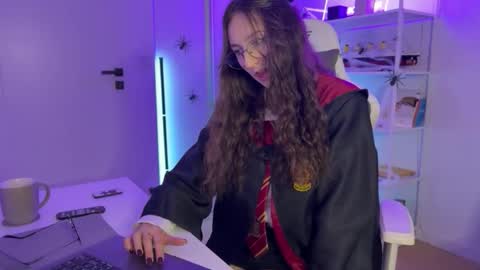 Snapshot of misslalii chatting on 10-31-25, 05:14 misslalii online show from 10-31-25, 05:14