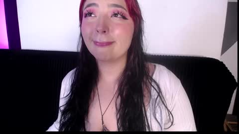 Snapshot of missloise chatting on 01-21-25, 12:50 Miss Loise online show from 01-21-25, 12:50