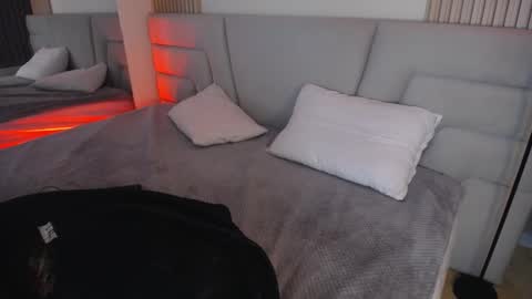 Snapshot of missloise chatting on 12-04-25, 03:49 Miss Loise online show from 12-04-25, 03:49