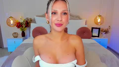 Lou online show from 06-25-26, 05:07
