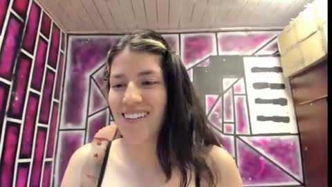 Snapshot of missmarianax chatting on 06-15-26, 08:33 Mariana online show from 06-15-26, 08:33