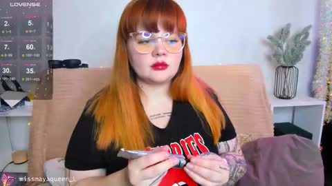 Snapshot of missmayaqueen chatting on 02-09-26, 08:29 Maya online show from 02-09-26, 08:29