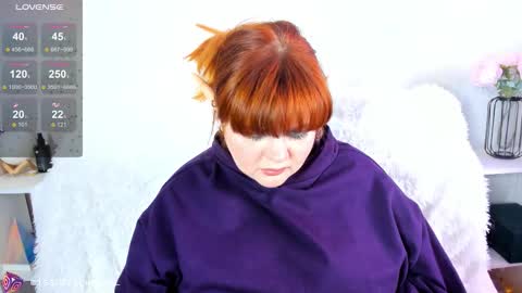 Snapshot of missmayaqueen chatting on 02-25-26, 10:03 Maya online show from 02-25-26, 10:03