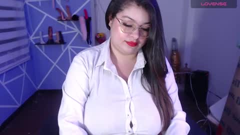 Snapshot of missmia1_ chatting on 12-18-24, 03:55 Miia online show from 12-18-24, 03:55