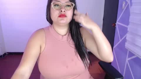 Snapshot of missmia1_ chatting on 12-18-25, 03:29 Miia online show from 12-18-25, 03:29