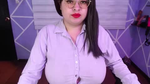 Snapshot of missmia1_ chatting on 03-12-26, 03:18 Miia online show from 03-12-26, 03:18