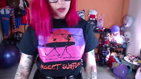 Miss Mia online show from 10-01-25, 02:23