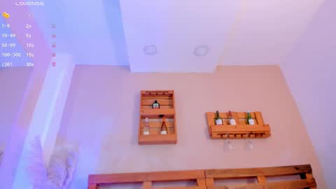 Mia  online show from 10-29-25, 11:45