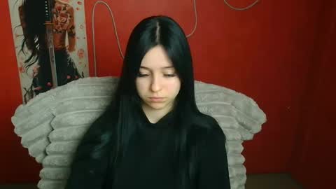 Snapshot of missmiamiss chatting on 03-09-26, 12:31 Mia online show from 03-09-26, 12:31