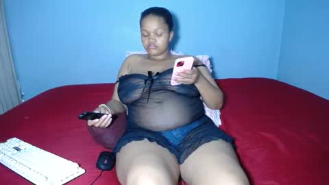 mimmi online show from 10-22-25, 05:56