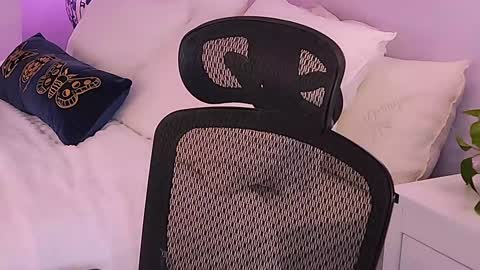 Mina online show from 01-07-26, 12:24