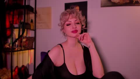   online show from 02-03-25, 08:24