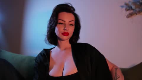   online show from 10-24-25, 10:55