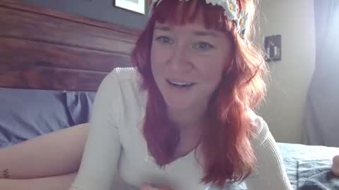 Snapshot of missmoonmagic13 chatting on 05-01-26, 09:30 Maxxx online show from 05-01-26, 09:30