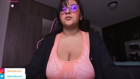 MissMoon online show from 09-11-25, 10:43