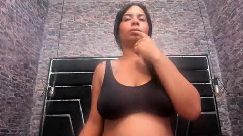 Naomy  online show from 12-01-25, 07:52