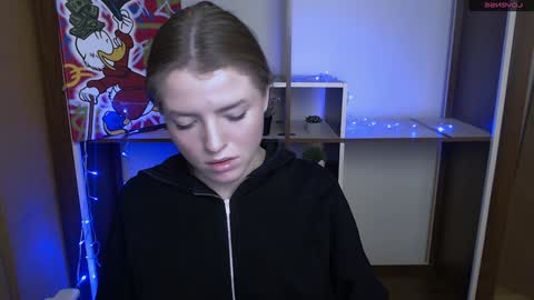 Olivia online show from 12-12-24, 01:28