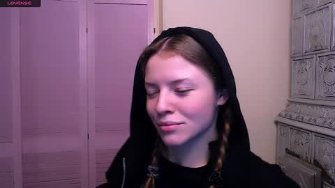 Olivia online show from 12-21-24, 12:16