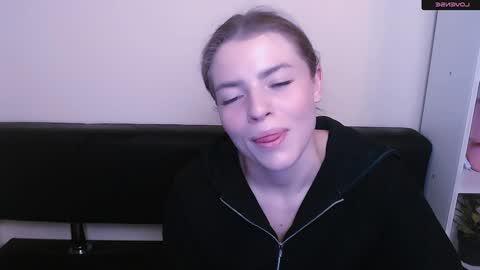 Olivia online show from 01-03-25, 12:08