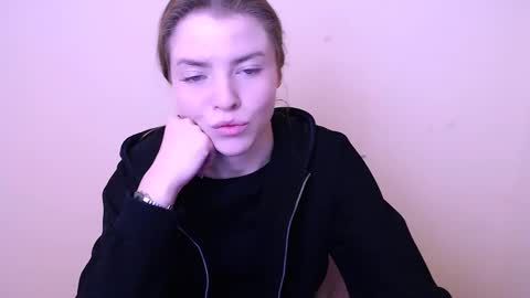 Olivia online show from 01-16-25, 08:22