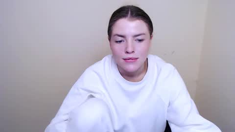 Olivia online show from 01-23-25, 11:37