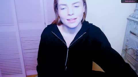 Olivia online show from 01-24-25, 05:53