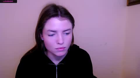 Olivia online show from 01-30-25, 12:37
