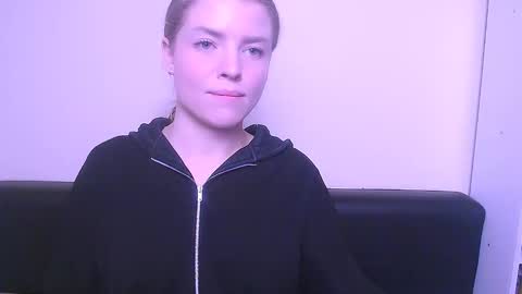 Olivia online show from 02-03-25, 10:58