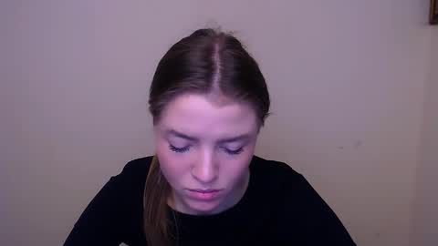 Olivia online show from 02-12-25, 09:31