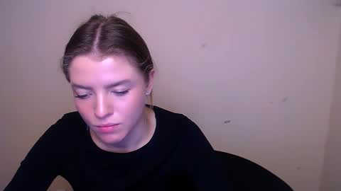 Olivia online show from 02-12-25, 02:21