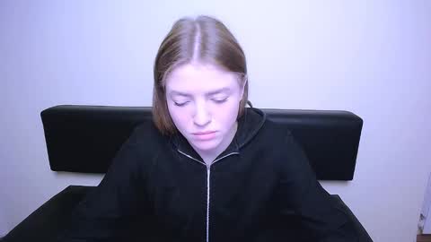 Olivia online show from 02-18-25, 11:44