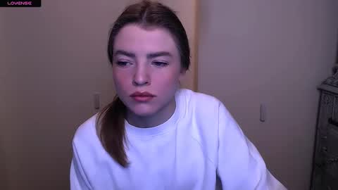 Olivia online show from 02-23-25, 08:17