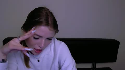 Olivia online show from 03-05-25, 12:44