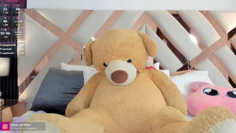 Pau Giraldo online show from 01-15-25, 12:41