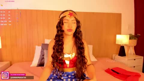 Snapshot of missprada chatting on 10-28-25, 12:09 Emma Prada online show from 10-28-25, 12:09