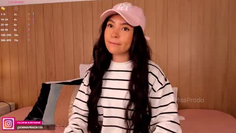 Snapshot of missprada chatting on 11-12-25, 12:05 Emma Prada online show from 11-12-25, 12:05