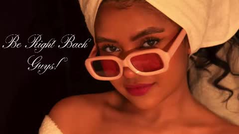 Snapshot of missprada chatting on 06-26-26, 11:36 Emma Prada online show from 06-26-26, 11:36