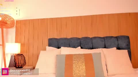 Snapshot of missprada chatting on 07-17-26, 12:01 Emma Prada online show from 07-17-26, 12:01