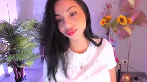 Sienna online show from 06-26-26, 04:39