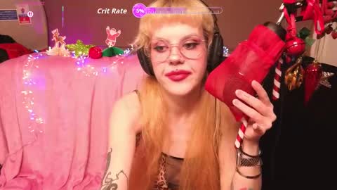 Snapshot of misstaco chatting on 12-19-25, 01:45 Tacodeluxe online show from 12-19-25, 01:45