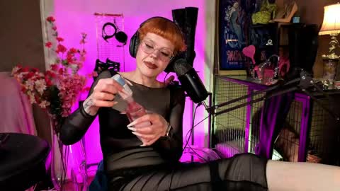 Tacodeluxe online show from 05-15-26, 10:50