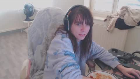 missthon online show from 12-15-24, 02:48