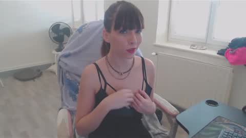missthon online show from 12-24-24, 10:55