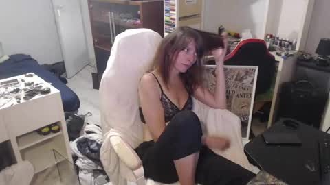 missthon online show from 04-22-26, 10:39