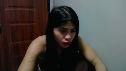 sofia online show from 05-19-26, 02:45