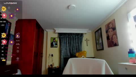 missvalery1 online show from 05-06-26, 10:48