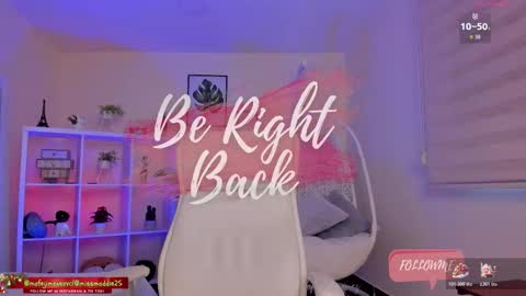 Mafe Jimenez online show from 12-17-25, 01:06